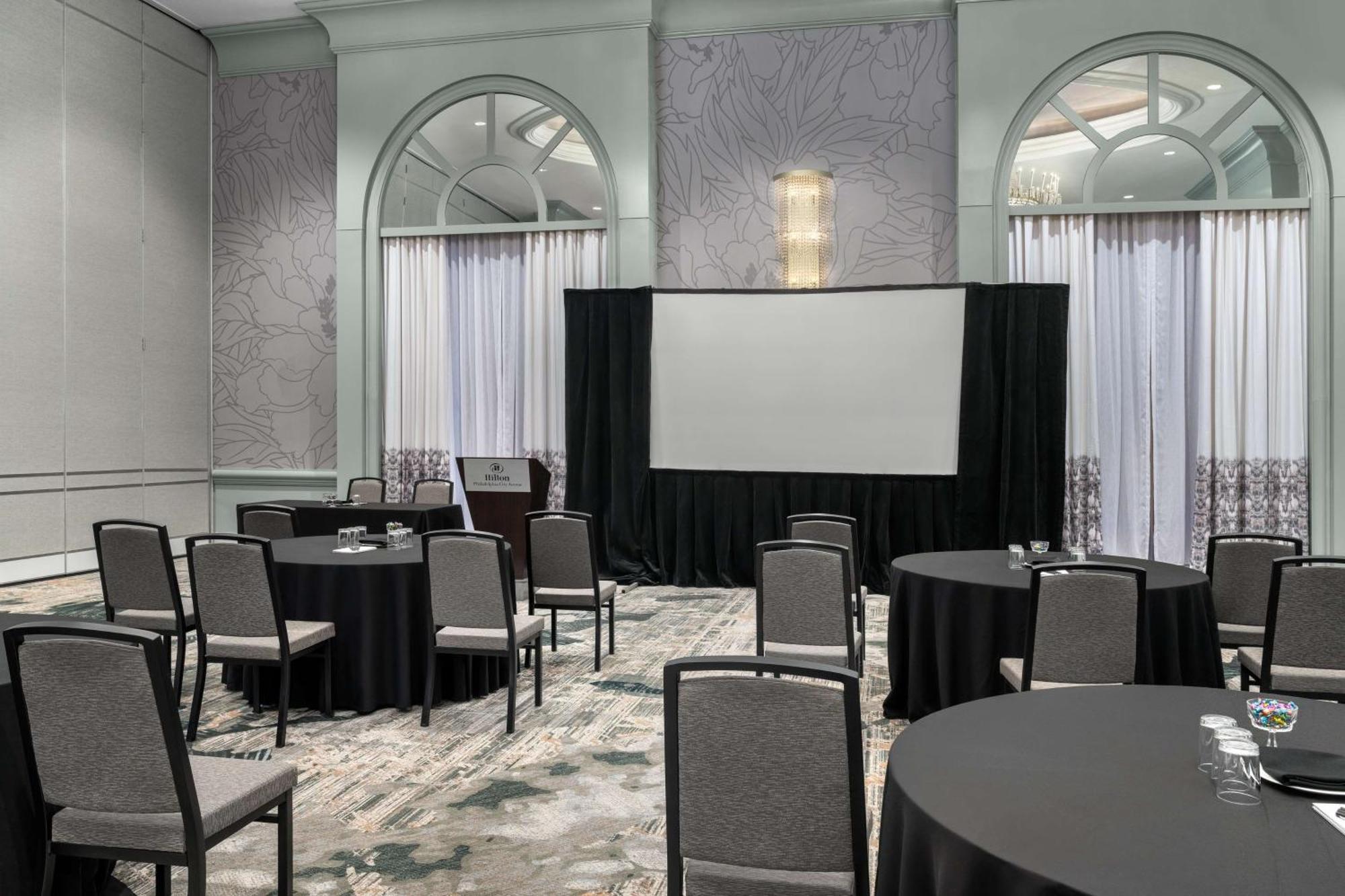 Hilton Philadelphia City Avenue מראה חיצוני תמונה